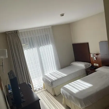 Mu 4* La Cortinada