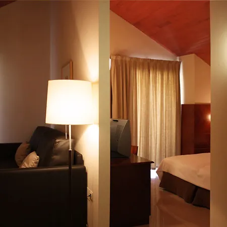 Mu 4* La Cortinada
