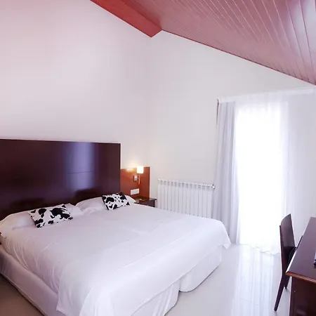 Mu 4* La Cortinada